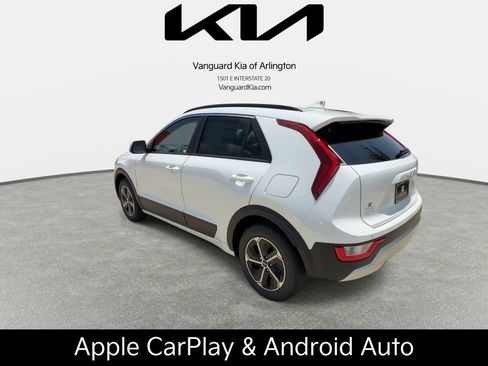 New 2026 Kia Niro EX FWD image 7