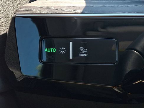Certified 2023 Audi e-tron Premium Plus w/ Premium Plus Package AWD/4WD image 26