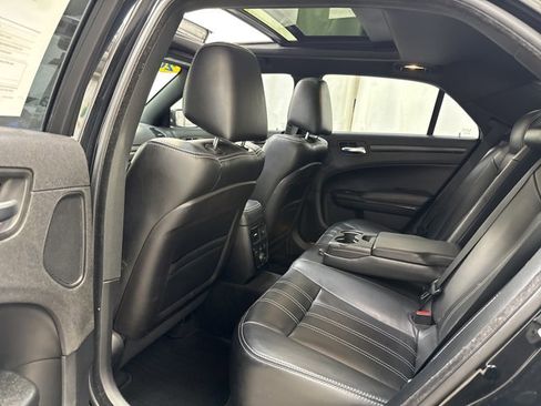 Used 2014 Chrysler 300 S w/ Luxury Group image 14