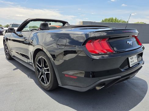 Used 2020 Ford Mustang Premium RWD image 3