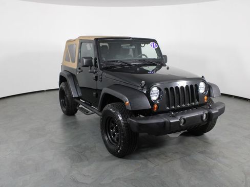 Used 2011 Jeep Wrangler Sport AWD/4WD image 4