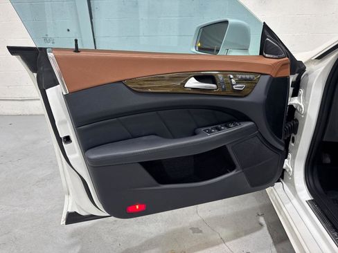 Used 2016 Mercedes-Benz CLS 400 image 25
