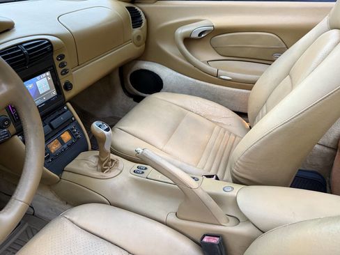 Used 2000 Porsche 911 Carrera image 21