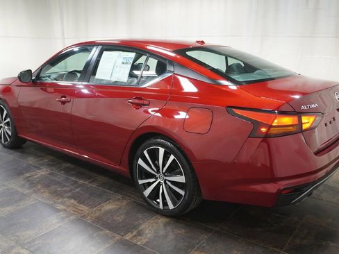 Used 2022 Nissan Altima 2.5 SR image 5