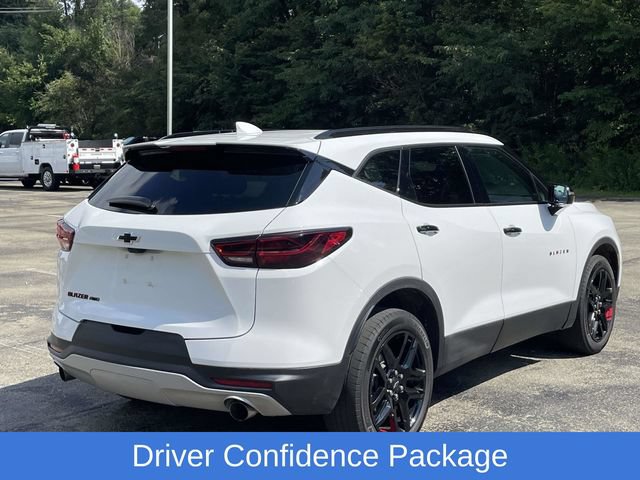 Used 2023 Chevrolet Blazer LT w/ Sound & Technology Package AWD/4WD image 3