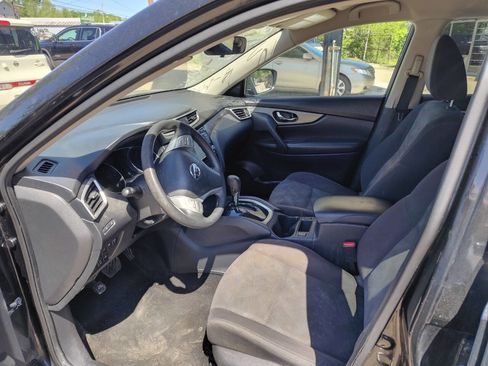 Used 2016 Nissan Rogue SV w/ SV Premium Package image 5