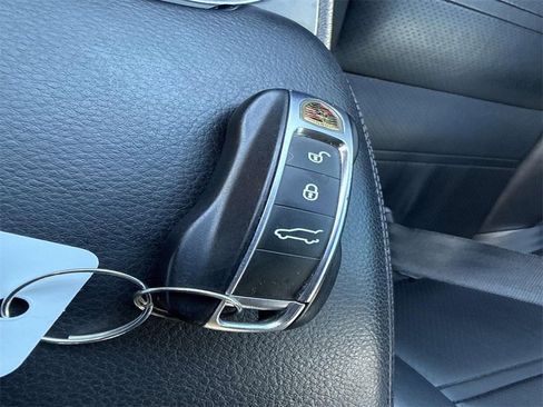 Used 2019 Porsche Cayenne Base image 36