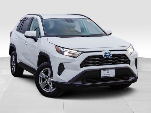 Used 2024 Toyota RAV4 XLE image 2