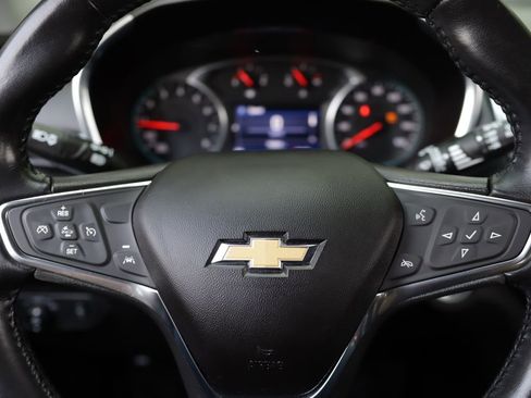 Used 2020 Chevrolet Equinox LT FWD image 10
