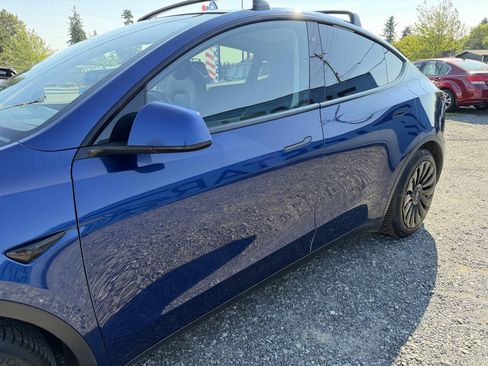 Used 2020 Tesla Model Y Long Range AWD/4WD image 11