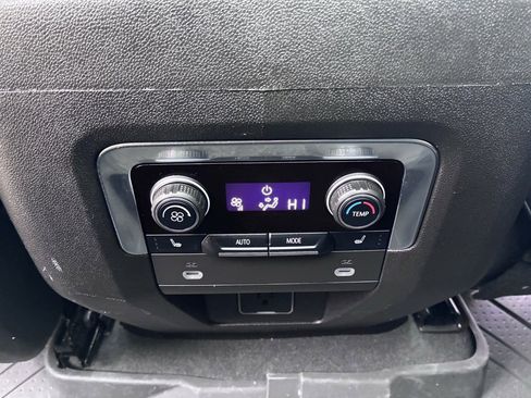 Certified 2024 Chevrolet Tahoe Z71 w/ Luxury Package image 21