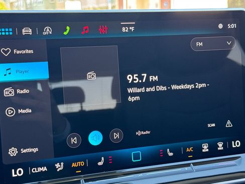 New 2026 Volkswagen Tiguan SE AWD/4WD image 18