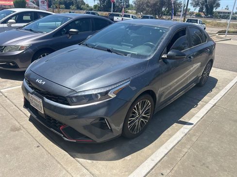 Used 2023 Kia Forte GT-Line w/ GT-Line Premium Package FWD image 1