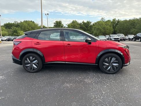 Used 2024 Nissan Ariya AWD image 2