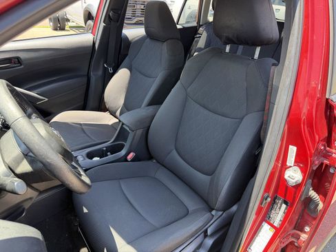 Used 2023 Toyota Corolla Cross LE FWD image 16