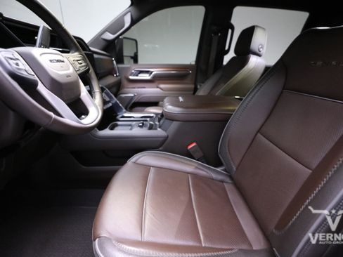 Used 2024 GMC Sierra 2500 Denali w/ Denali Reserve Package image 10