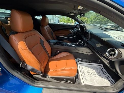 Certified 2018 Chevrolet Camaro LT RWD image 34