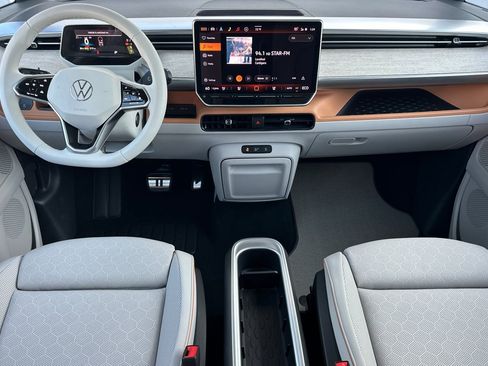 New 2025 Volkswagen ID. Buzz Pro S Plus image 11