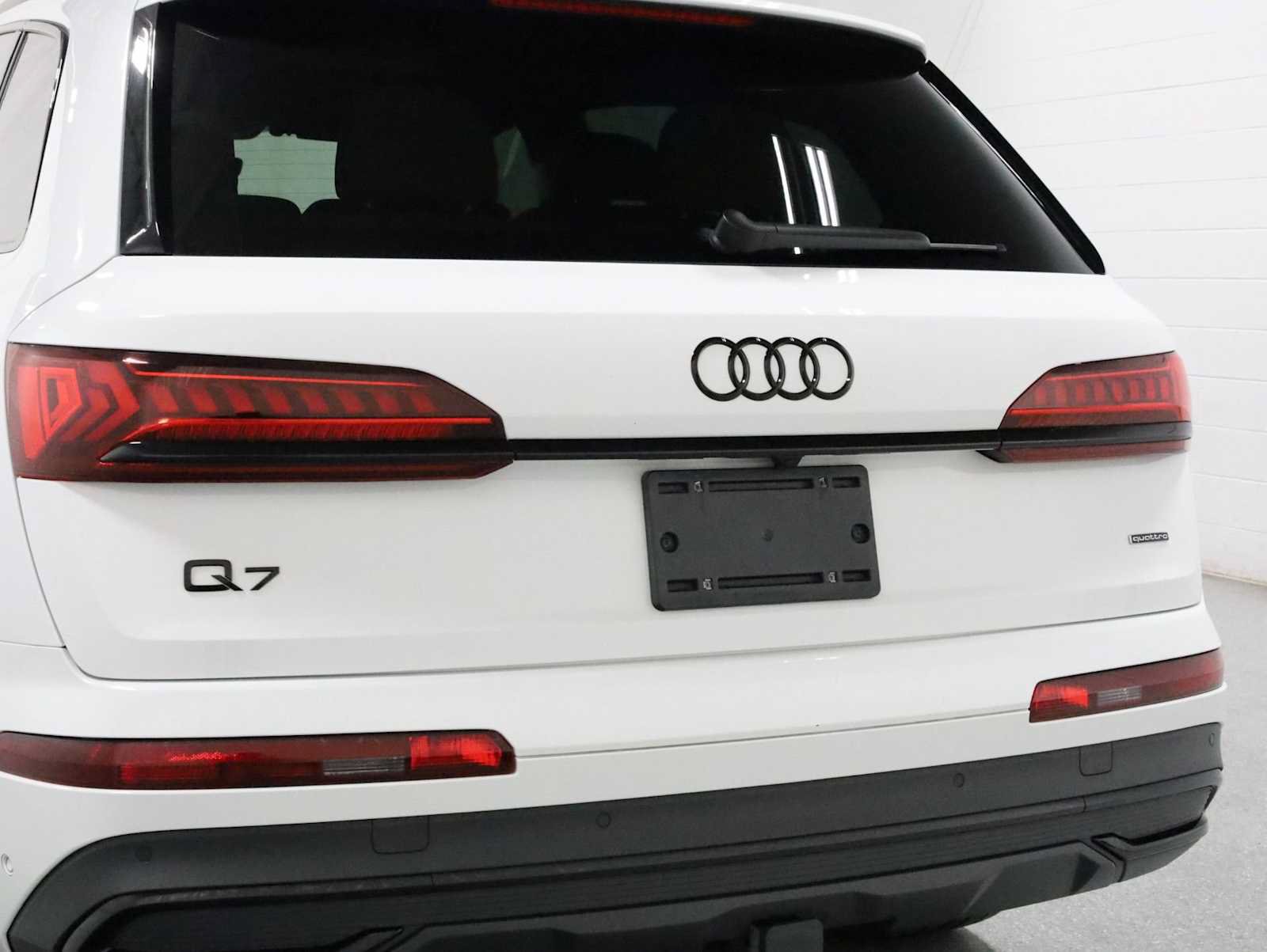 Used 2023 Audi Q7 3.0T Premium Plus w/ Premium Plus Package AWD/4WD image 4