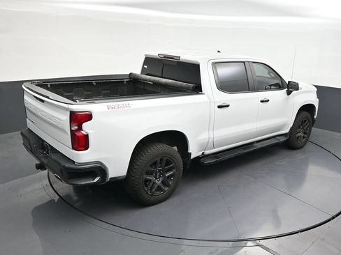 Used 2021 Chevrolet Silverado 1500 LT Trail Boss w/ Convenience Package II AWD/4WD image 19