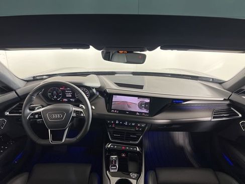 Used 2023 Audi e-tron GT Prestige w/ Prestige Package image 17