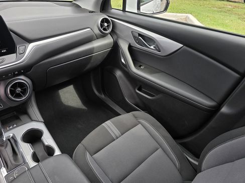 Used 2024 Chevrolet Blazer LT w/ Convenience Package FWD image 21