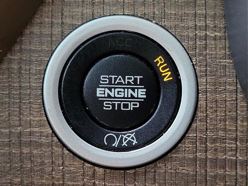 Used 2023 RAM 3500 Limited image 17