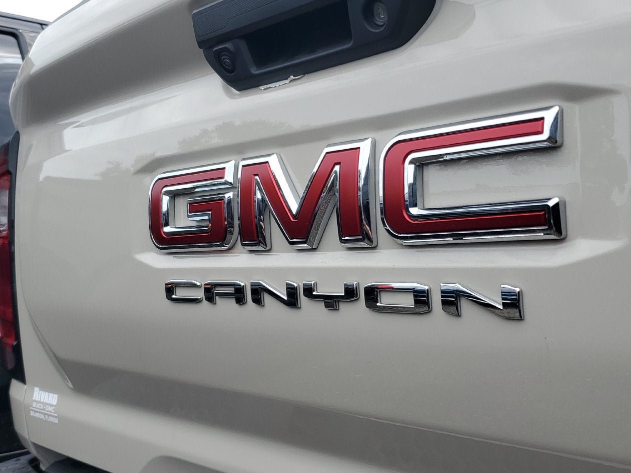 New 2026 GMC Canyon AT4 AWD/4WD image 7