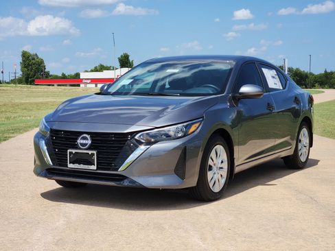 New 2025 Nissan Sentra S image 7