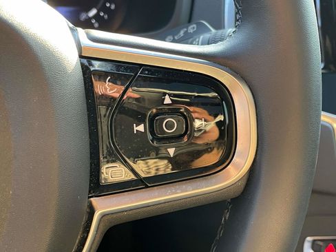Certified 2023 Volvo XC90 B6 Ultimate w/ Lounge Package AWD/4WD image 20