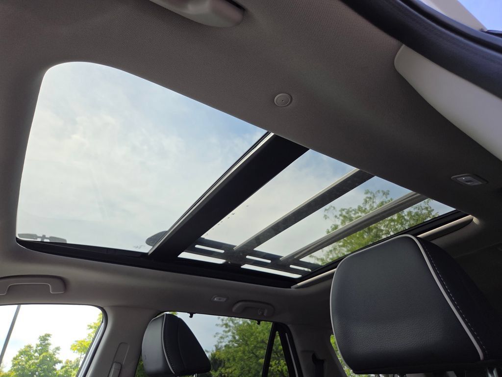 New 2026 Honda Pilot Elite image 3