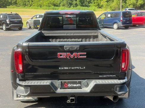 Used 2023 GMC Sierra 3500 Denali w/ Denali Ultimate Package AWD/4WD image 6