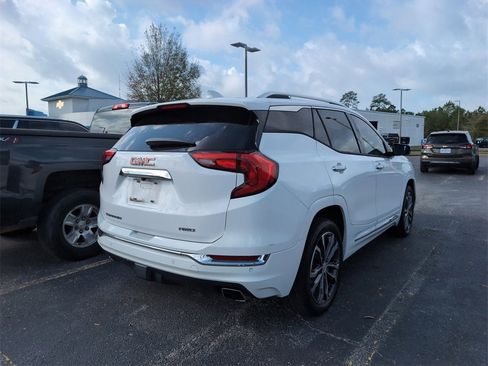 Used 2018 GMC Terrain Denali w/ Advanced Safety Package image 3