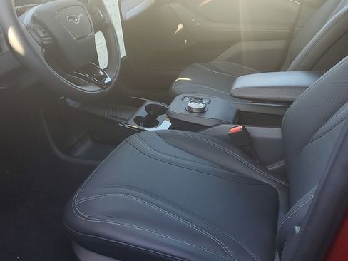 Used 2023 Ford Mustang Mach-E Premium image 8