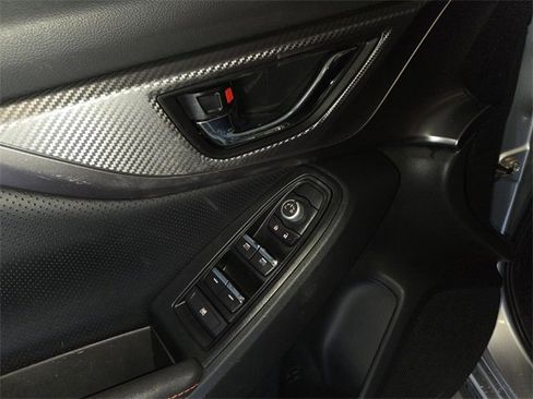 Used 2023 Subaru Crosstrek 2.5i Limited w/ Moonroof Package image 13