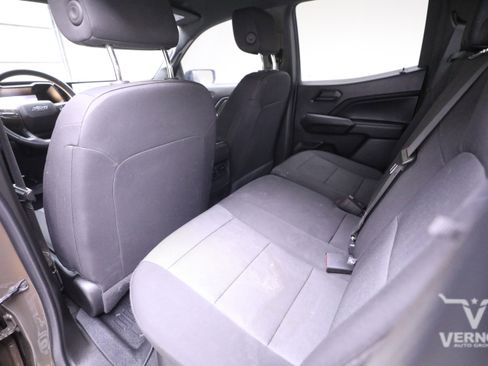 Used 2023 Chevrolet Colorado Trail Boss w/ Technology Package image 9