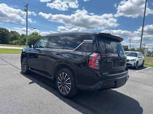 Used 2025 Nissan Armada Platinum Reserve AWD/4WD image 5