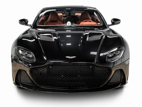 Used 2019 Aston Martin DBS Superleggera image 4