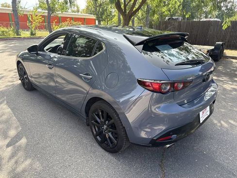 Used 2021 MAZDA MAZDA3 Hatchback w/Premium Plus Pkg AWD/4WD image 4