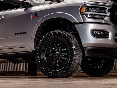 Used 2022 RAM 3500 Laramie image 17