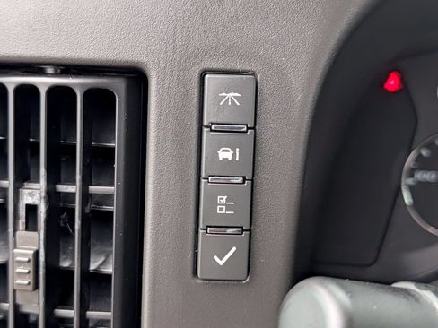Used 2025 Chevrolet Express 3500 LT w/ LT Preferred Equipment Group RWD image 23
