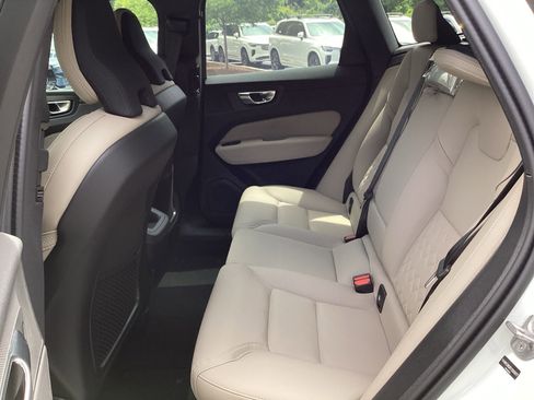 Used 2026 Volvo XC60 B5 Plus w/ Protection Package Premier AWD/4WD image 33