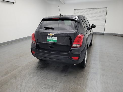 Used 2020 Chevrolet Trax LS w/ Tint and Cruise Package FWD image 7