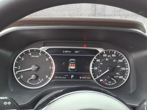 Used 2023 Nissan Rogue SV image 15