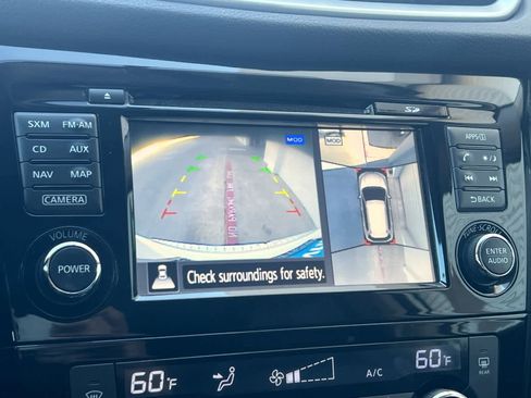 Used 2016 Nissan Rogue SL w/ SL Premium Package image 20