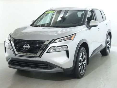 Certified 2023 Nissan Rogue SV w/ SV Premium B Package AWD/4WD image 6