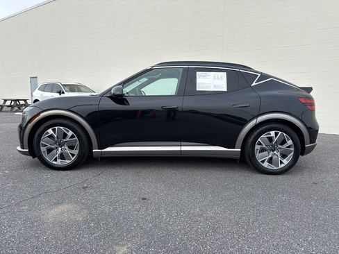 Used 2025 Genesis GV60 RWD image 4