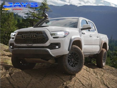 Used 2021 Toyota Tacoma SR5 AWD/4WD image 1