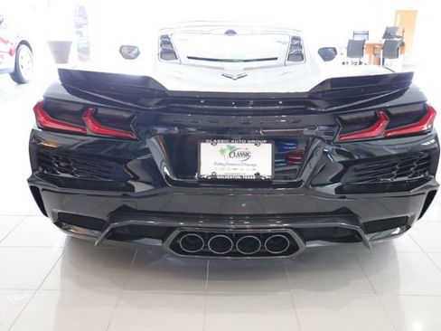 Used 2023 Chevrolet Corvette Z06 image 5