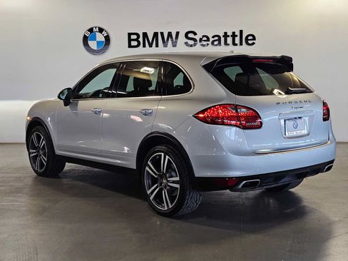 Used 2013 Porsche Cayenne AWD/4WD image 4